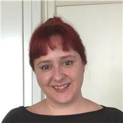 Soy escultora profesional especializada en anatomía, retrato y modelado 3D. Imparto clases personalizadas online